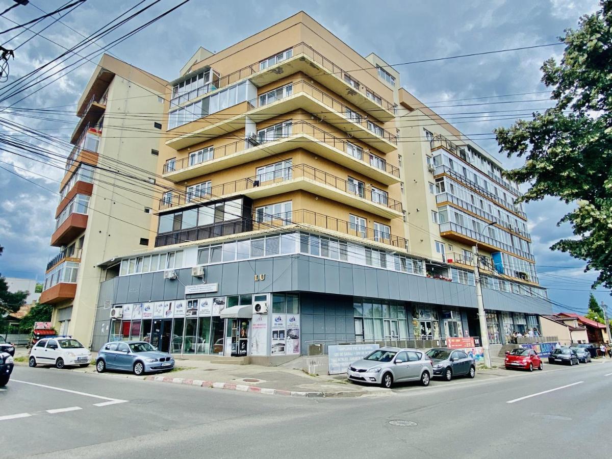 Central & Comfortable Studio Targoviste Exteriör bild