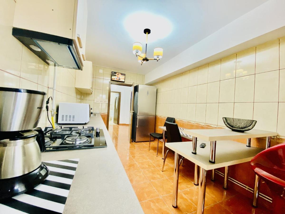 Central & Comfortable Studio Targoviste Exteriör bild