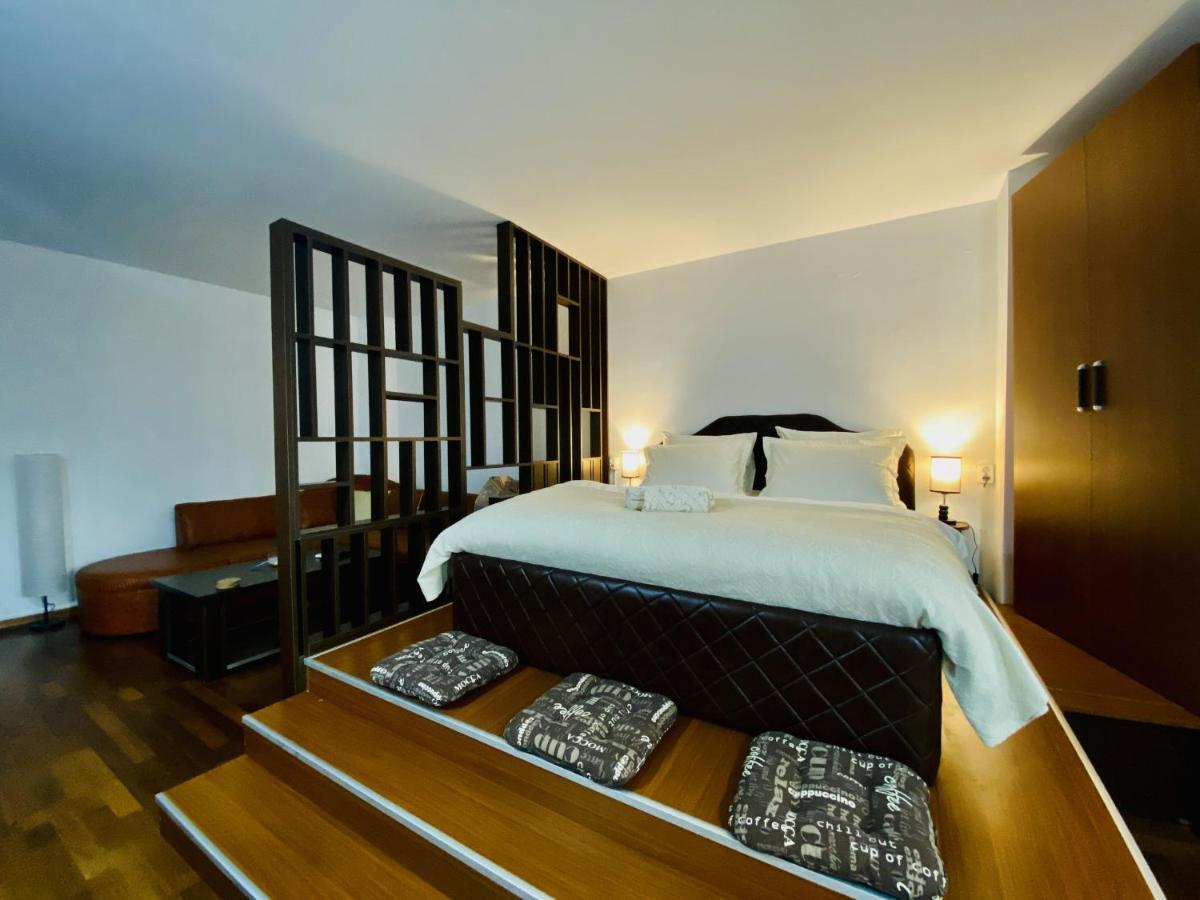Central & Comfortable Studio Targoviste Exteriör bild